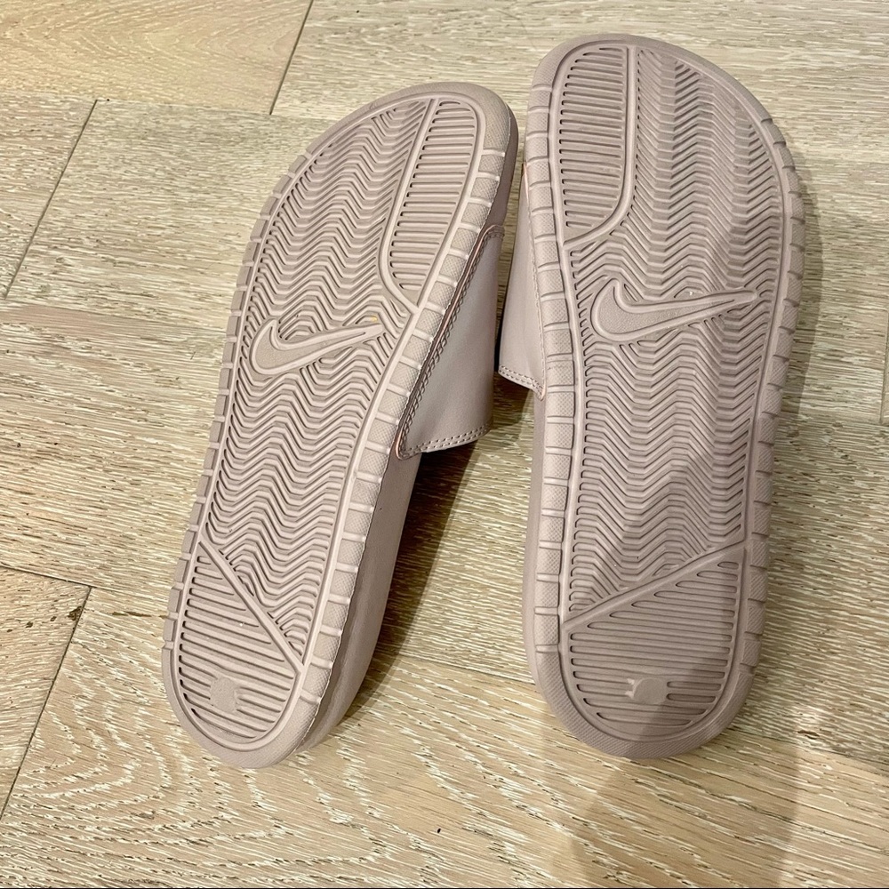 Nike Benassi Slides - Picture 3 of 7